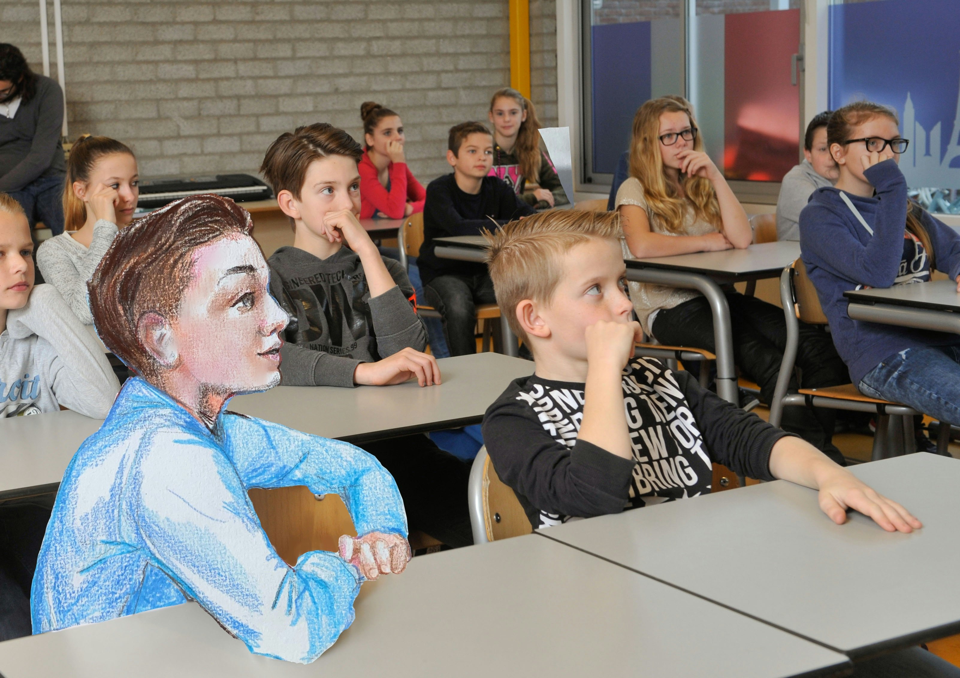24 Jongen In Klaslokaal Bijgesneden1